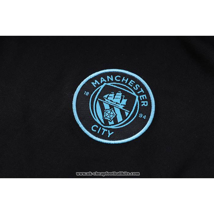 Tracksuit
 Manchester City 2022-2023 Short Sleeve
 Black
 - Shorts
